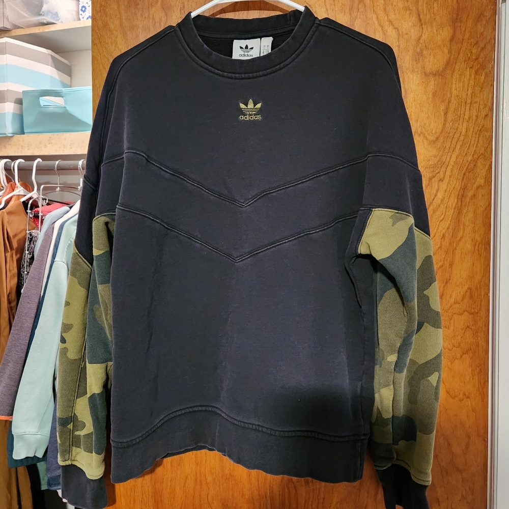Adidas Camo sweatshirt